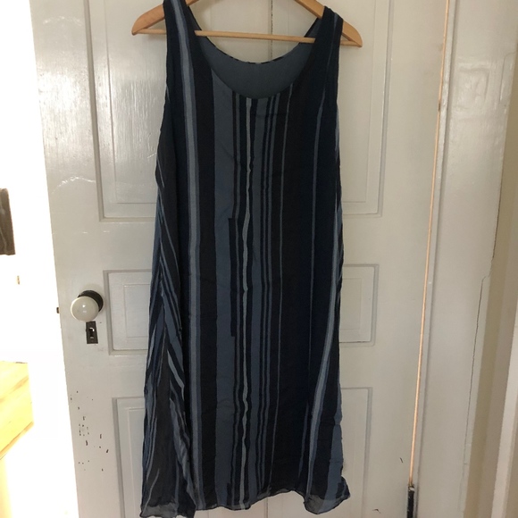 Dresses & Skirts - (sale) Women blue striped summer flowy dress